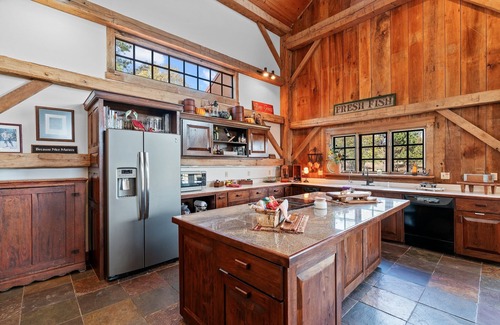 Durango House | Historic Property, 1860's Barn, Cold A/C, 12 Minutes to Downtown Durango!