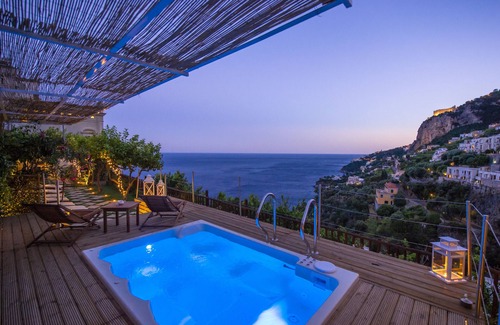 Pogerola Villa | Historic residence with spectacular views of the Amalfi sea and private jacuzzi