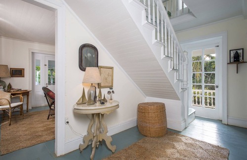 Governor's Harbour House | Historic Sea Captain's House, Walk to Town, Beach
