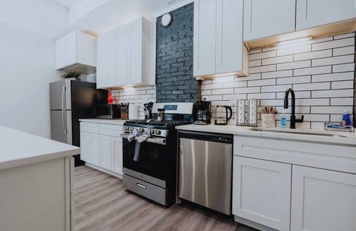 Soulard Apartment | Historic Soulard 2BR Apt with Fenced Patio, Washer/Dryer & Free Parking