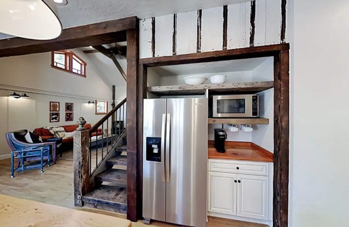 Templeton House | Historic Templeton Hayloft Barn