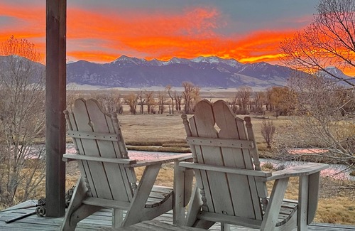 Ennis House | Historic Thextondale - Historic stone homestead on Madison River Property!