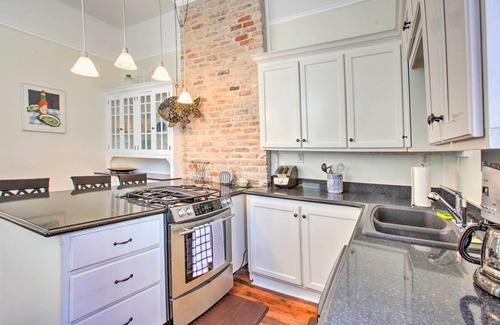 Mid-City House | Historic Townhome - 2 Mi to French Quarter!