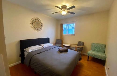 Newbold Apartment | Historic Townhouse Oasis with En-suite Bathroom