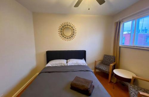 Newbold Apartment | Historic Townhouse Oasis with En-suite Bathroom