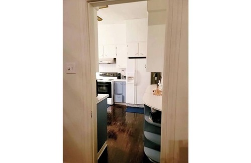 Watsontown House | Historic Townhouse w/Antiques & Riverview