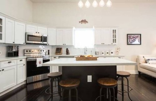 Treme House | Historic Treme Luxury - Walk to French Quarter - Gated Parking