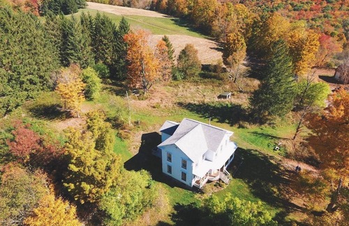 Delancey Cottage | Historic Victorian Farmhouse: Dog-Friendly, Private Pool & Mountain Views