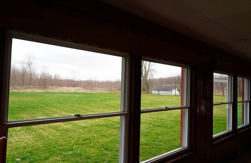 Sparland House | Historic Whiffletree place, 4br, riverview, no neighbors