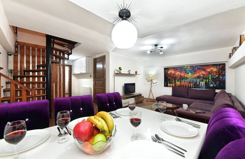 Pera Apartment | Historical Cozy Dublex Wood Apt at Galata