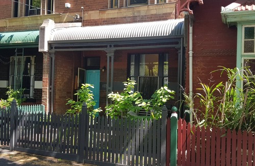 Fitzroy House | Historical terrace house in the middle of Fitzroy