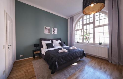 Stadionviertel Apartment | Historisches Deluxe Apartment im Marianum