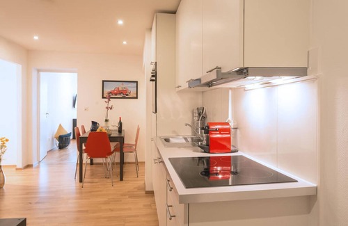 Lucerne Apartment | Hitrental Chapel Bridge Apartments