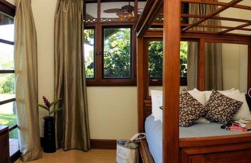 Historic Lahaina Front Street Bed & Breakfast | Ho'oilo House