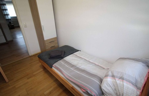 Bruchkoebel Apartment | HÖ01 large apartment with dryer and washing machine