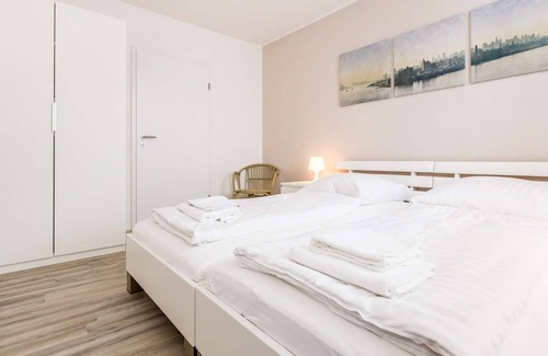 Hackenbroich Apartment | HÖ01 large apartment with dryer and washing machine