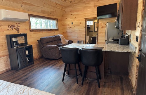 Rockbridge Cabin | Hocking Hills -Brand New - Eaglerock Cabin