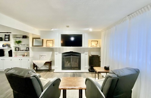 Mono Condo | Hockley Valley River edge Condo #4 - Minutes To Hockley Ski Resort & Winery