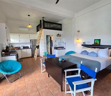 Calibishie Apartment | Hodges Bay House