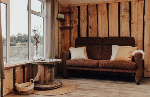 Heythuysen Ski Chalet | Hoeve Twente - De Wielewaal