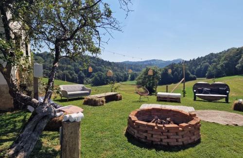 Sankt Nikolai im Sausal House | HOF-AREAL Südsteiermark Dein Ort für Poltergruppen & Hochzeiten