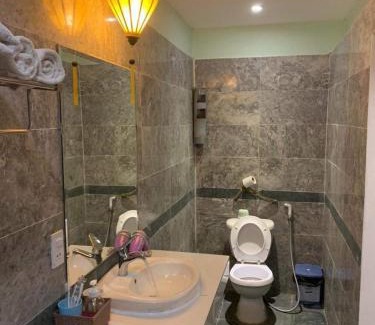 Dien Duong House | Hoi An Sea Sunset Villa & Bar