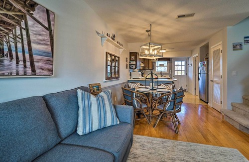 Holden Beach House | Holden Beach Vacation Rental: Short Path to Beach!