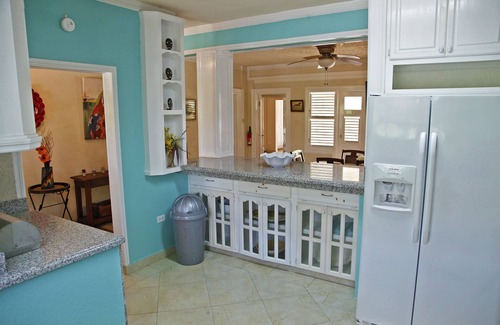 Holder's Hill Villa | Holders Retreat: A Resort Stay That's All Yours!