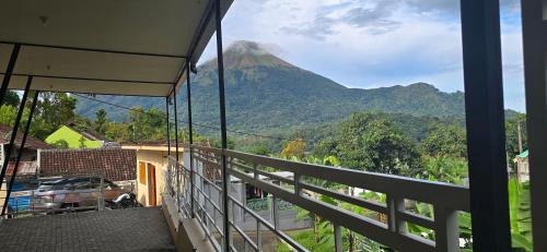 Trawas Hotel | Holi Homestay Trawas
