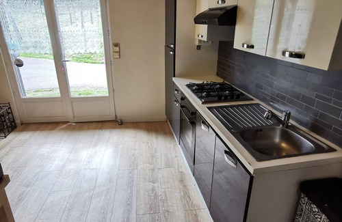 Le Monastier-sur-Gazeille House | Holiday Home 'Estaou Treillo 1 Gte Rural' with Shared Garden, Wi-Fi and Air Conditioning