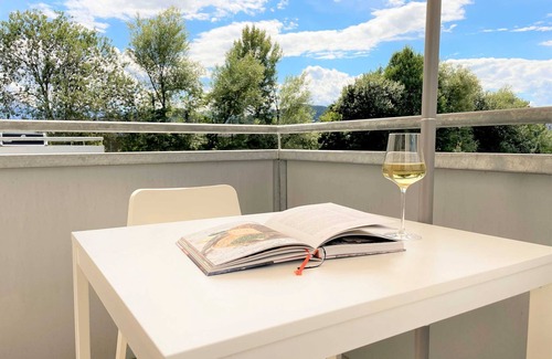 Klagenfurt am Woerthersee Apartment | Holiday Suites, Classic Apartment - Holiday Suite