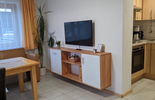 Waltershofen Apartment | Holiday Apartment '3, 37 sqm' with Mountain View, Wi-Fi and Air Conditioning