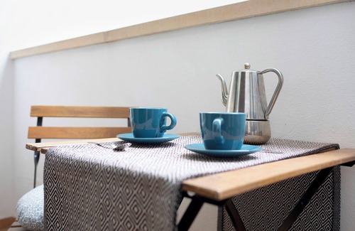 Jerez de la Frontera Old Town Apartment | Holiday Apartment Jerez Centro Histórico with Open Terrace & Wi-Fi