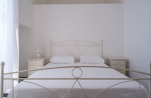 Centro Storico Apartment | Holiday Apartment Marina 1 with Balcony, Open Terrace & Wi-Fi