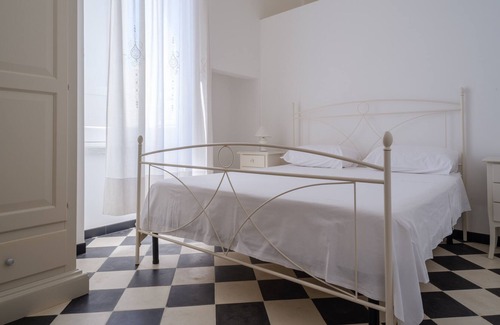 Centro Storico Apartment | Holiday Apartment Marina 1 with Balcony, Open Terrace & Wi-Fi