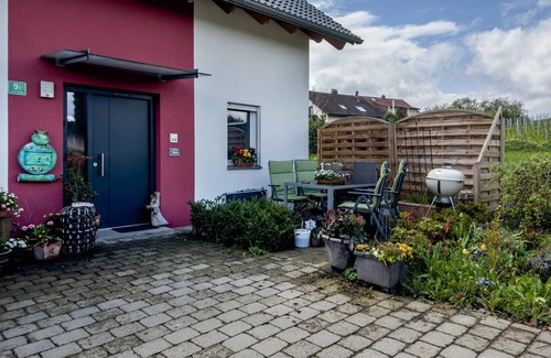 Unterreitnau Apartment | Holiday Apartment "Haus Barbara, 90 qm' with Private Terrace & Wi-Fi