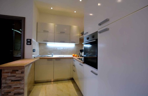 Milcetici Apartment | Holiday apartment with outdoor swimming pool