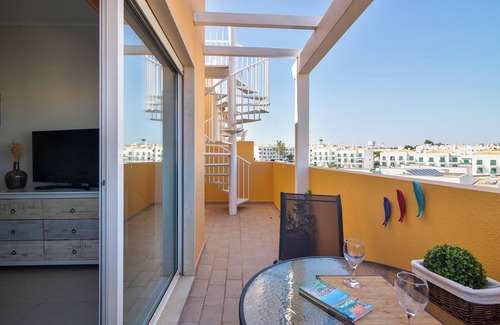 Canada Apartment | Holiday Apartment "Royal Cabanas Golf 87" with Sea View, Shared Pool & Private Terrace