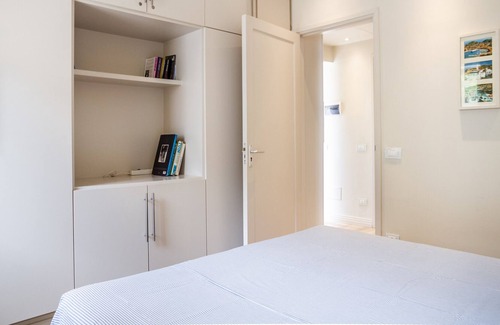 Isola del Giglio Apartment | Holiday Apartment 'Panoramica' with Sea View, Terrace & Wi-Fi