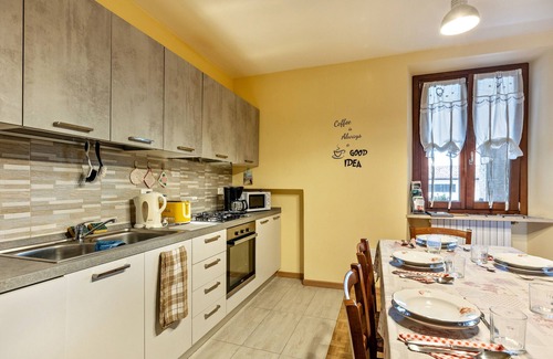 Lonato del Garda Apartment | Holiday Apartment "Cascina Raperonzolo" with Private Terrace, A/C & Wi-Fi