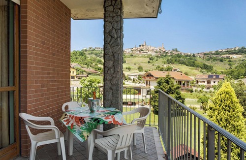 San Matteo Apartment | Holiday apartment "Clematis" in Piedmont, with shared pool, garden and sauna