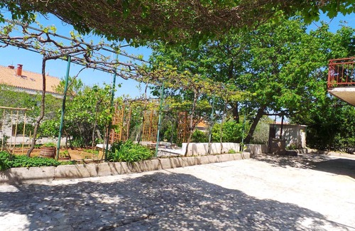 Pjescana Uvala Apartment | Holiday apartment with terrace