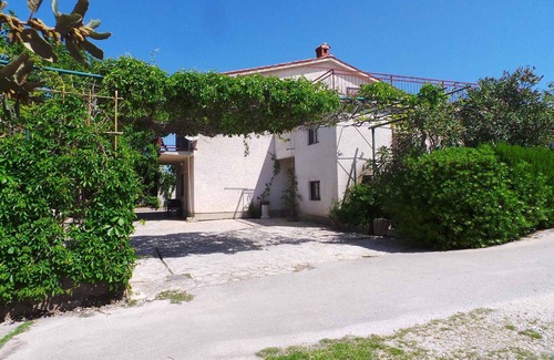 Pjescana Uvala Apartment | Holiday apartment with terrace