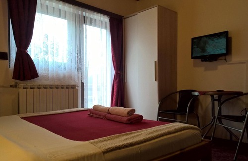 Smoljanac Apartment | Holiday apartment Smoljanac for 1 - 2 persons with 1 bedroom - Holiday apartment in one or multi-fam