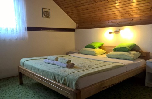 Smoljanac Apartment | Holiday apartment Smoljanac for 1 - 2 persons with 1 bedroom - Holiday apartment in one or multi-fam