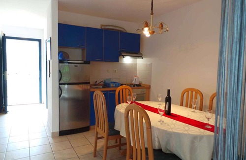 Milcetici Apartment | Holiday apartment 100 m from the Adriatic Sea