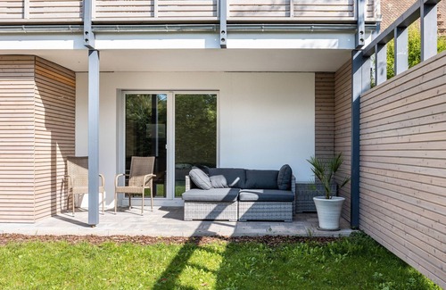 Creidlitz Apartment | Holiday Apartment 2 Coburg-Creidlitz with Private Terrace, Private Garden and Wi-Fi