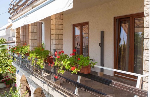 Jadranovo Apartment | Holiday apartment 250 m from the beach
