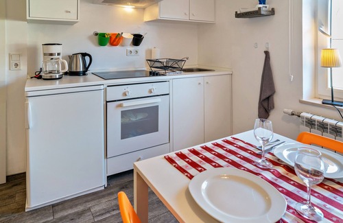 Wallhausen Apartment | Holiday Apartment "4" with Mountain View, Shared Garden & Wi-Fi