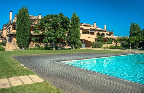Albons Apartment | Holiday apartment Albons for 1 - 6 persons with 3 bedrooms - Holiday apartment in one or multi-famil